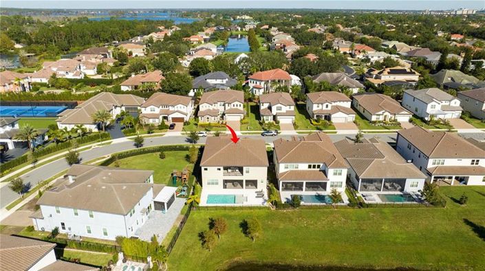 Image No.6-6 Bed Property for sale