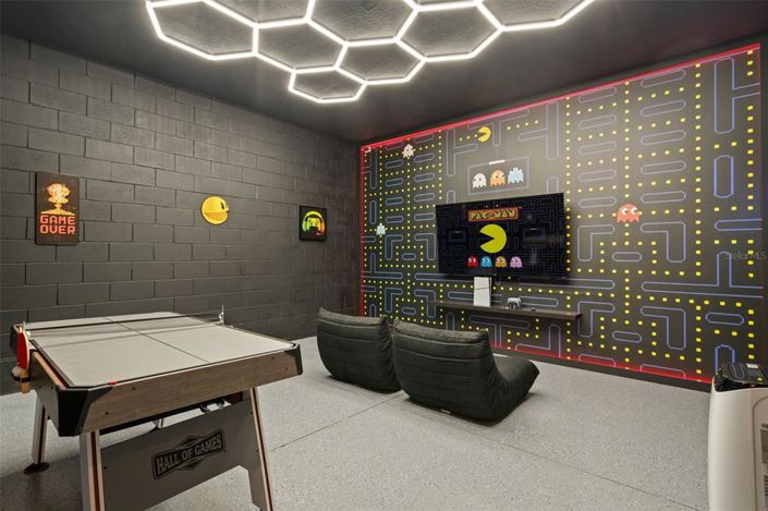 Image No.13-5 Bed Townhouse for sale