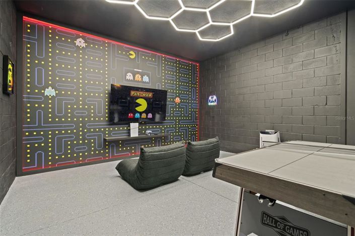 Image No.14-5 Bed Townhouse for sale