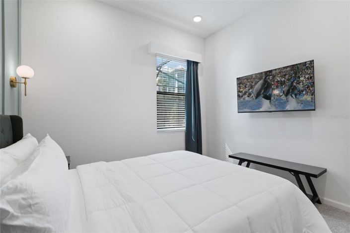 Image No.21-5 Bed Townhouse for sale