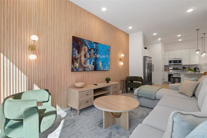 Image No.5-5 Bed Townhouse for sale