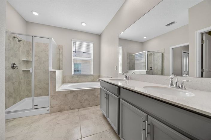 Image No.26-3 Bed Property for sale