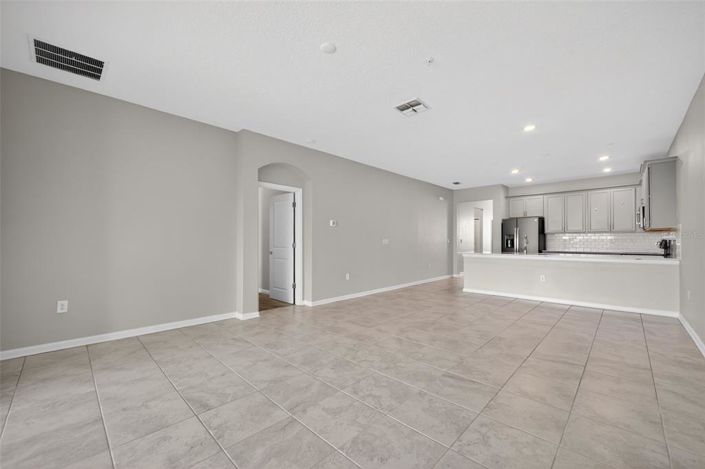 Image No.6-3 Bed Property for sale