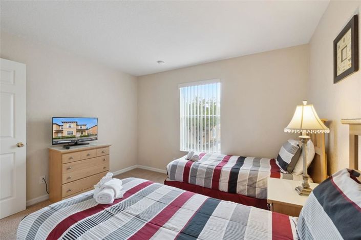 Image No.20-4 Bed Townhouse for sale