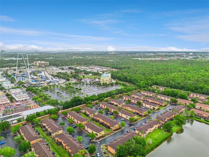 Image No.29-4 Bed Townhouse for sale