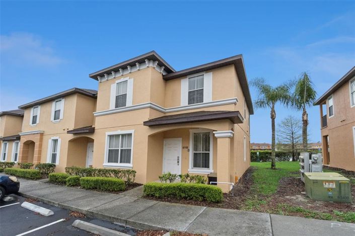 Image No.4-4 Bed Townhouse for sale