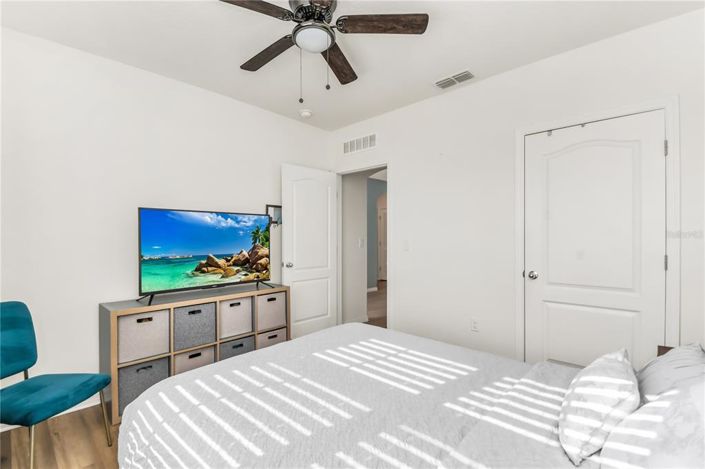 Image No.8-3 Bed Property for sale