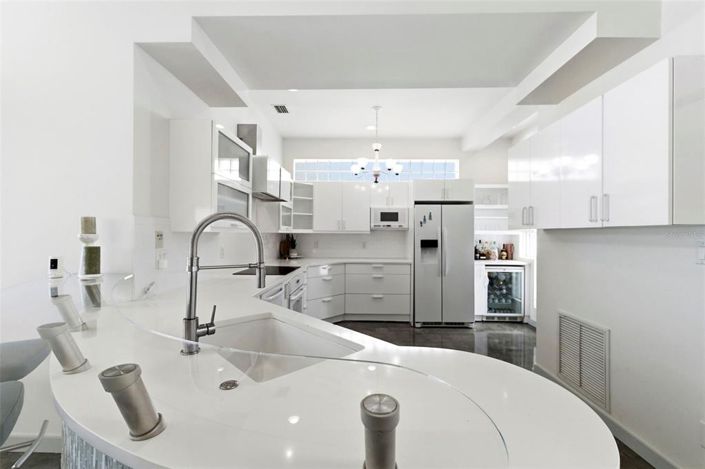 Image No.13-3 Bed Property for sale