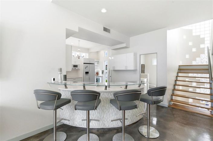 Image No.14-3 Bed Property for sale