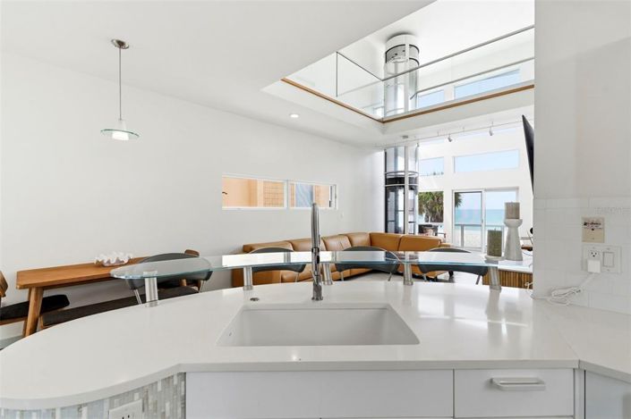 Image No.15-3 Bed Property for sale