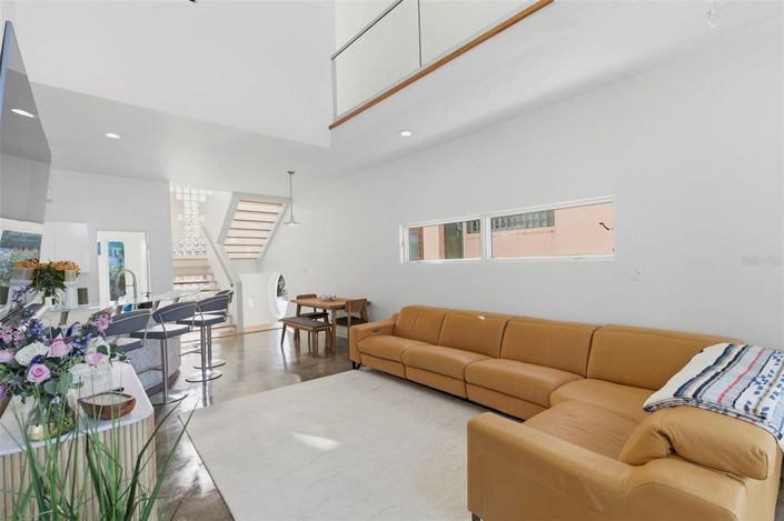 Image No.26-3 Bed Property for sale