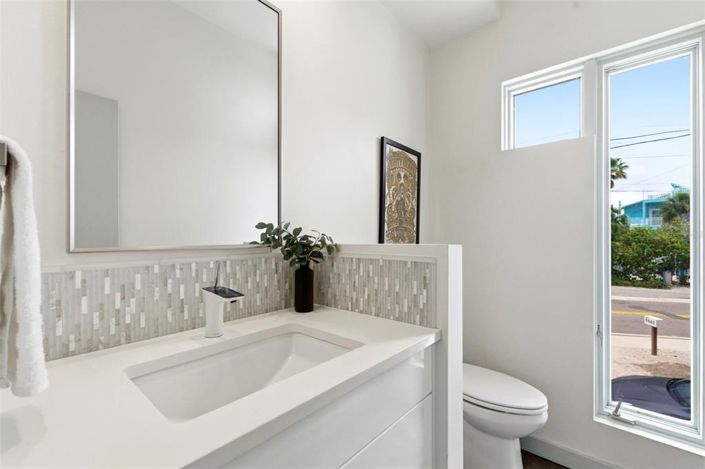 Image No.27-3 Bed Property for sale