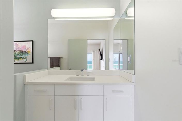 Image No.33-3 Bed Property for sale