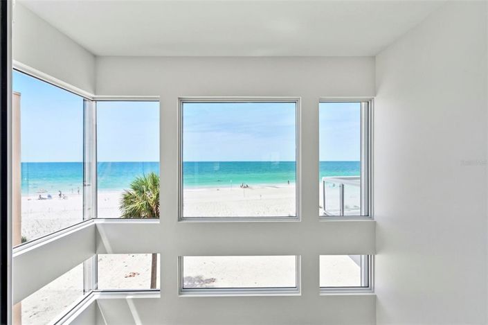 Image No.37-3 Bed Property for sale