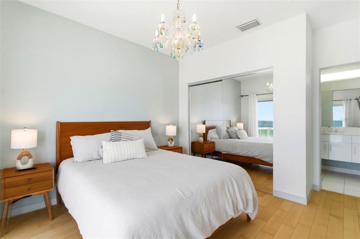 Image No.41-3 Bed Property for sale