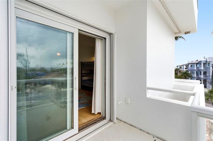 Image No.51-3 Bed Property for sale