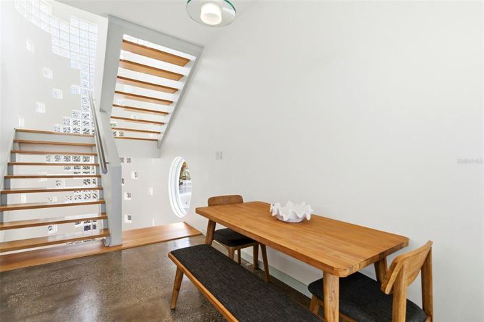 Image No.59-3 Bed Property for sale