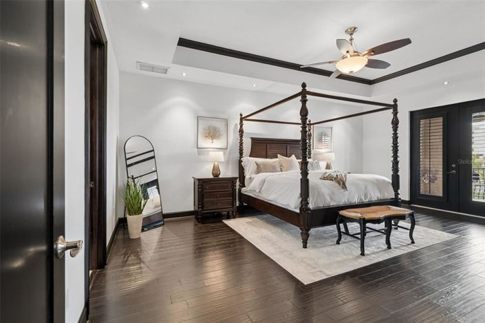 Image No.30-4 Bed Property for sale