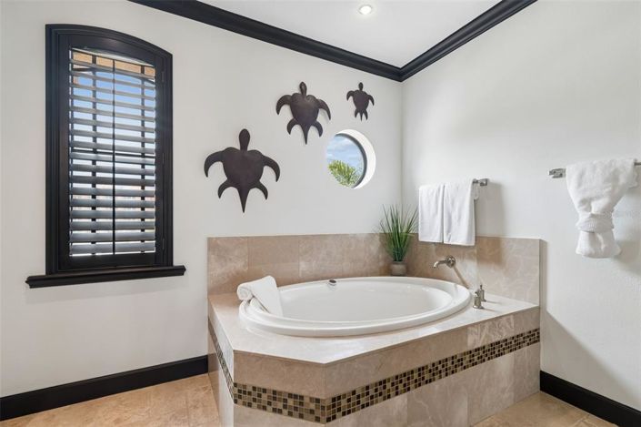 Image No.34-4 Bed Property for sale