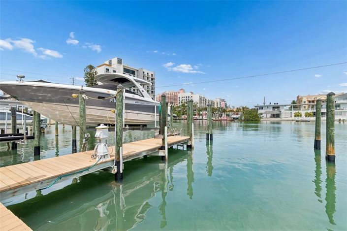 Image No.59-4 Bed Property for sale