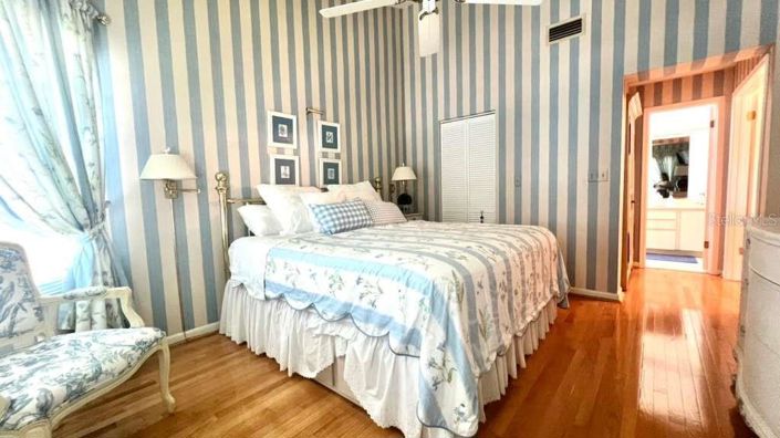 Image No.10-Propriété de 2 chambres à vendre à St. Petersburg