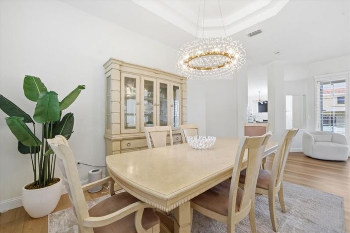 Image No.13-3 Bed Property for sale