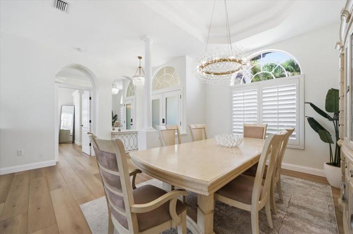 Image No.15-3 Bed Property for sale