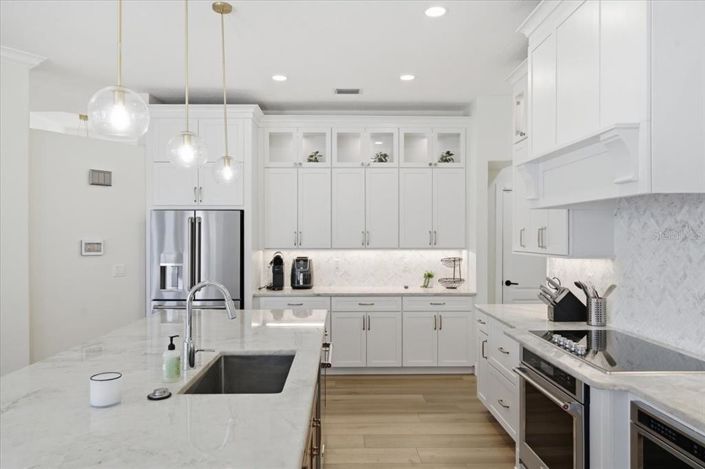 Image No.30-3 Bed Property for sale