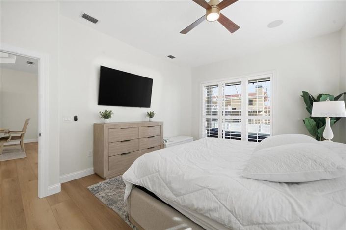 Image No.37-3 Bed Property for sale