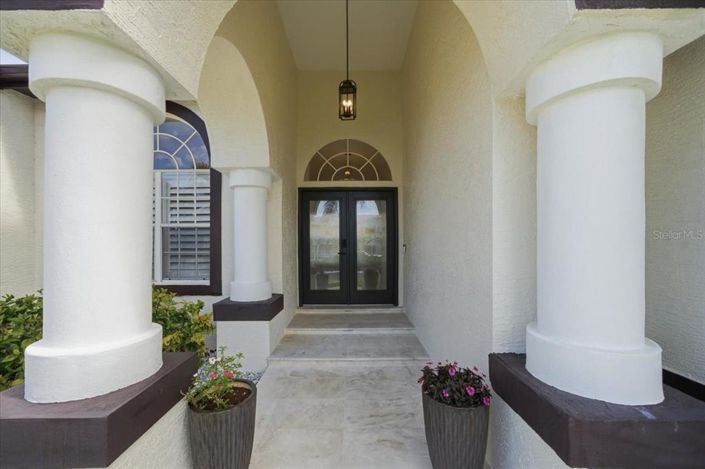 Image No.9-3 Bed Property for sale