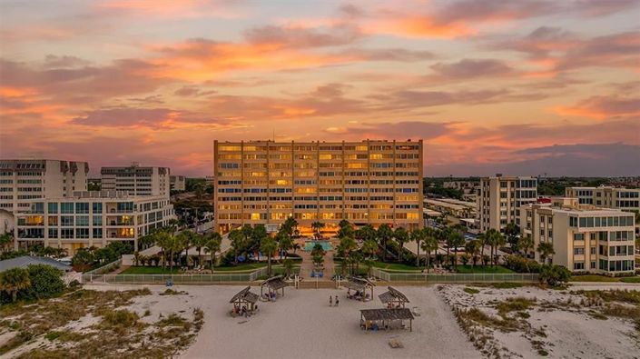 Image No.2-Propriété de 2 chambres à vendre à Sarasota