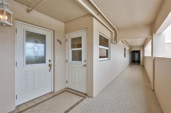 Image No.3-Propriété de 2 chambres à vendre à Sarasota