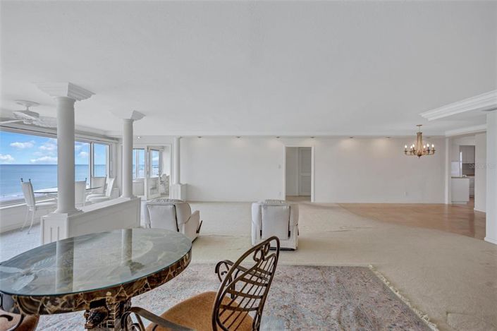 Image No.8-Propriété de 2 chambres à vendre à Sarasota