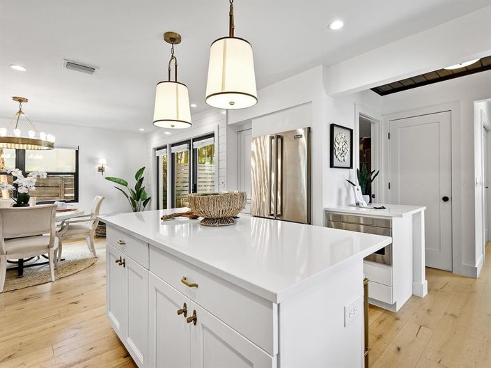 Image No.13-3 Bed Property for sale