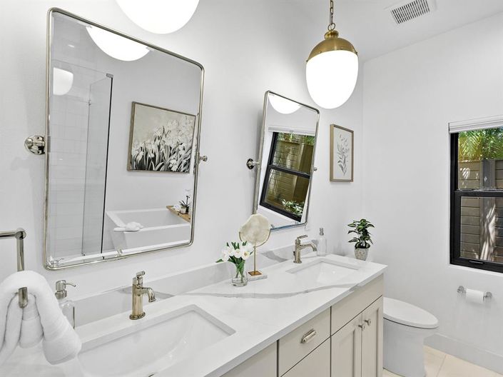 Image No.17-3 Bed Property for sale