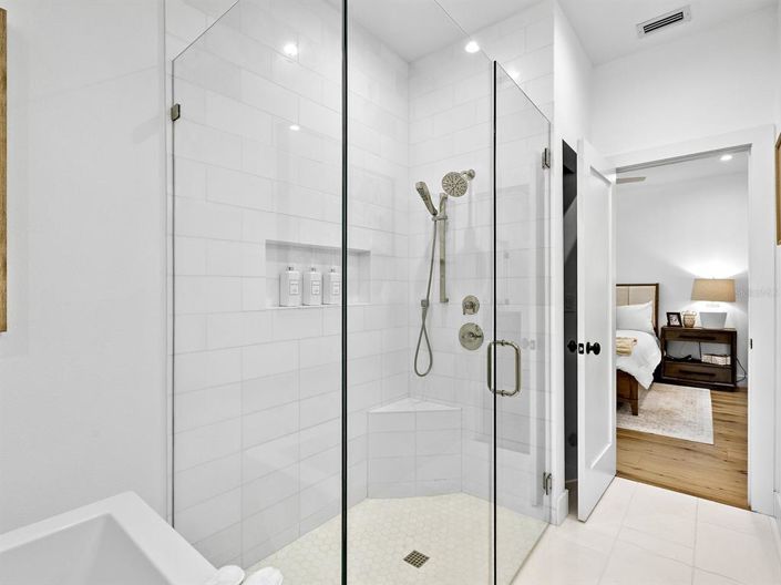 Image No.19-3 Bed Property for sale