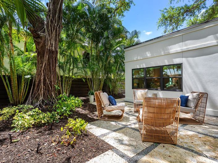 Image No.26-3 Bed Property for sale