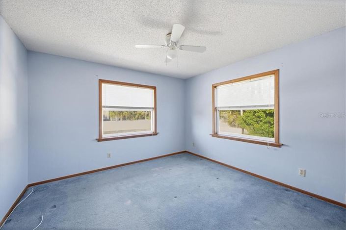 Image No.12-2 Bed Property for sale