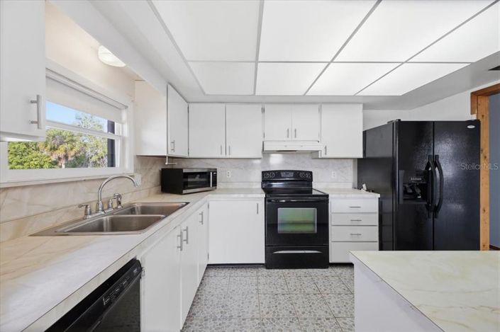 Image No.5-2 Bed Property for sale