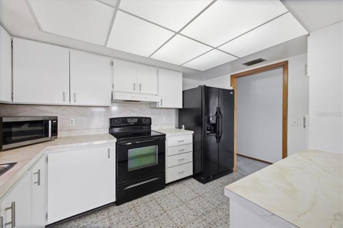 Image No.6-2 Bed Property for sale