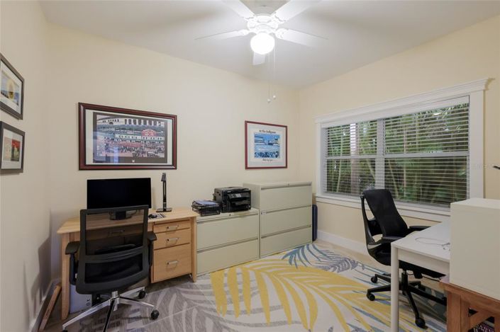 Image No.24-5 Bed Property for sale