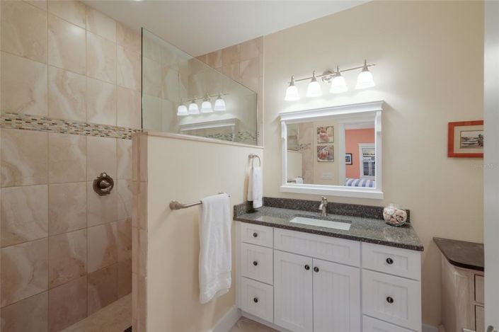 Image No.33-5 Bed Property for sale