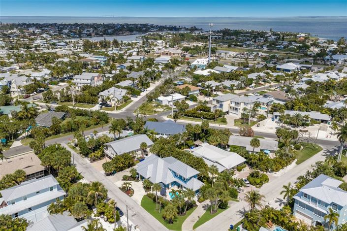 Image No.53-5 Bed Property for sale