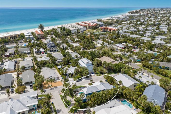 Image No.55-5 Bed Property for sale