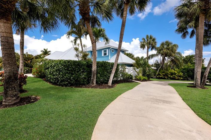 Image No.7-5 Bed Property for sale