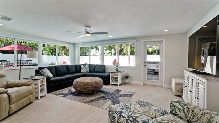 Image No.16-3 Bed Property for sale