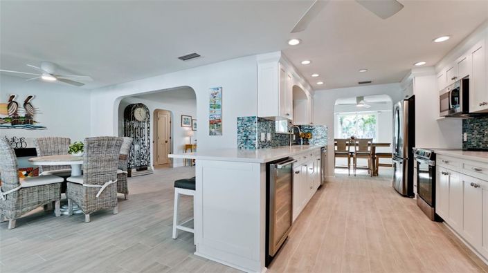 Image No.19-3 Bed Property for sale