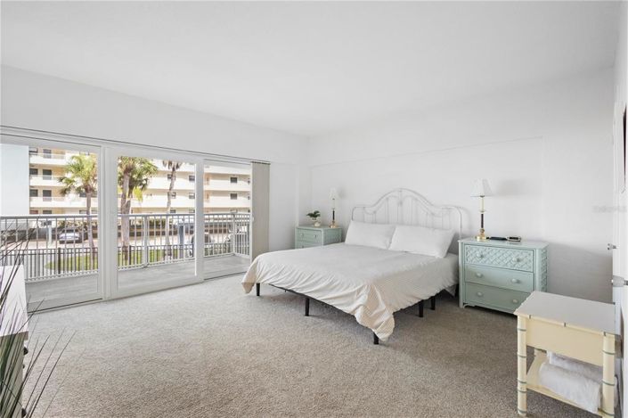 Image No.3-Propriété de 2 chambres à vendre à Sarasota