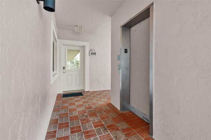 Image No.32-Propriété de 1 chambre à vendre à Sarasota