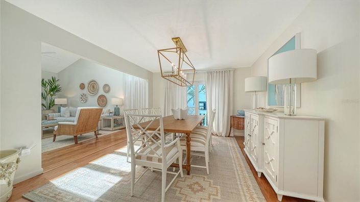 Image No.9-Propriété de 4 chambres à vendre à Sarasota